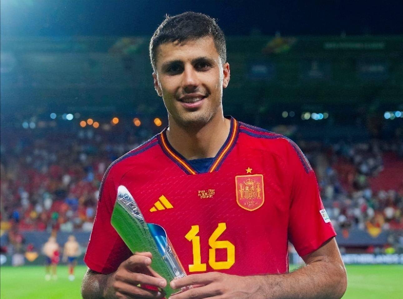 西班牙球员表现抢眼,奠定国家队实力基础的简单介绍 西班牙球员表现抢眼,奠定国家队实力基础的简单介绍