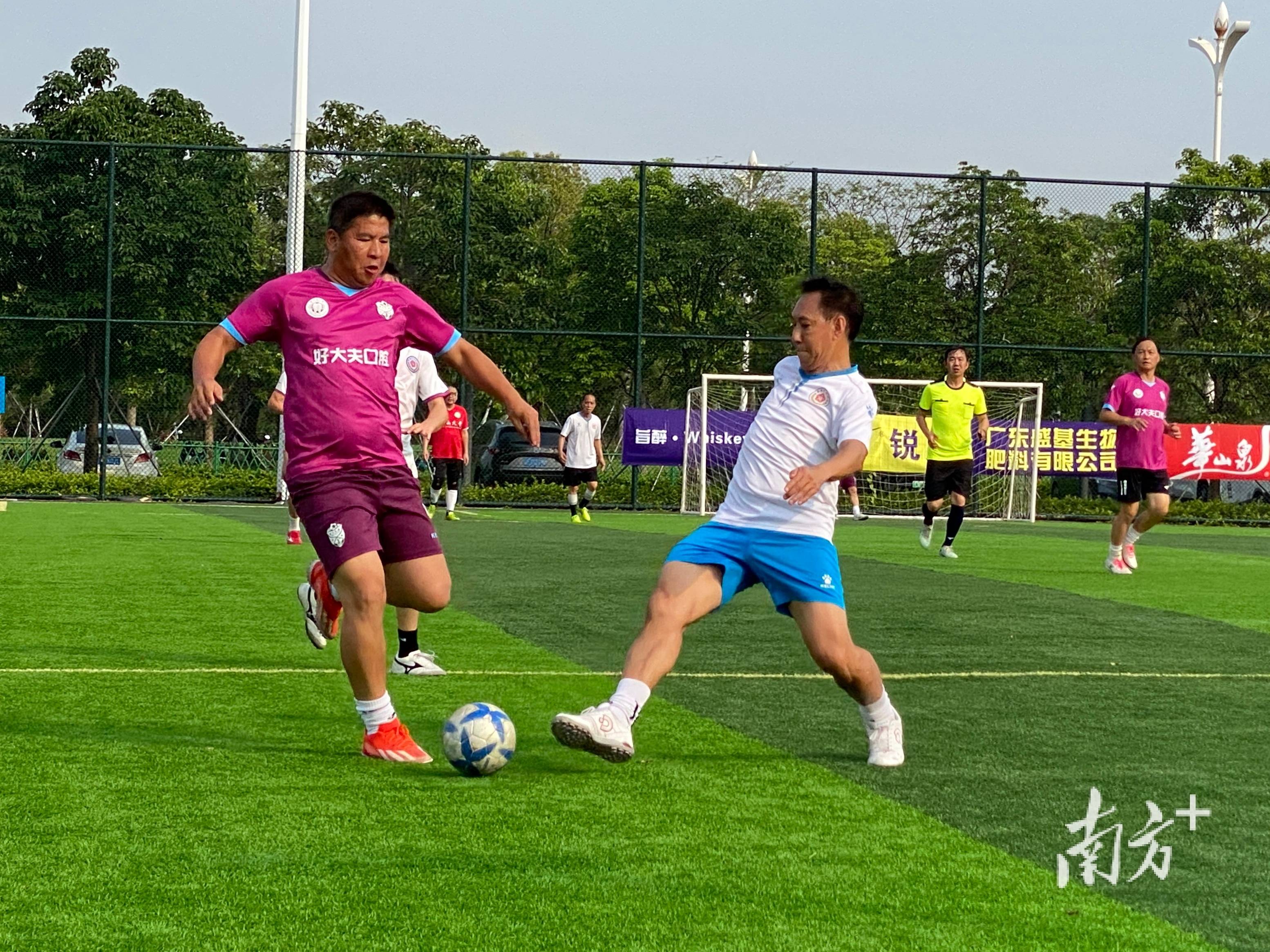 包含精彩足球赛事为体育界注入活力的词条 包含精彩足球赛事为体育界注入活力的词条