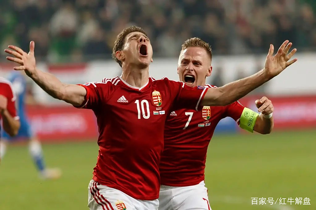 星空体育官方入口-匈牙利队战胜波兰队，引发球迷狂热