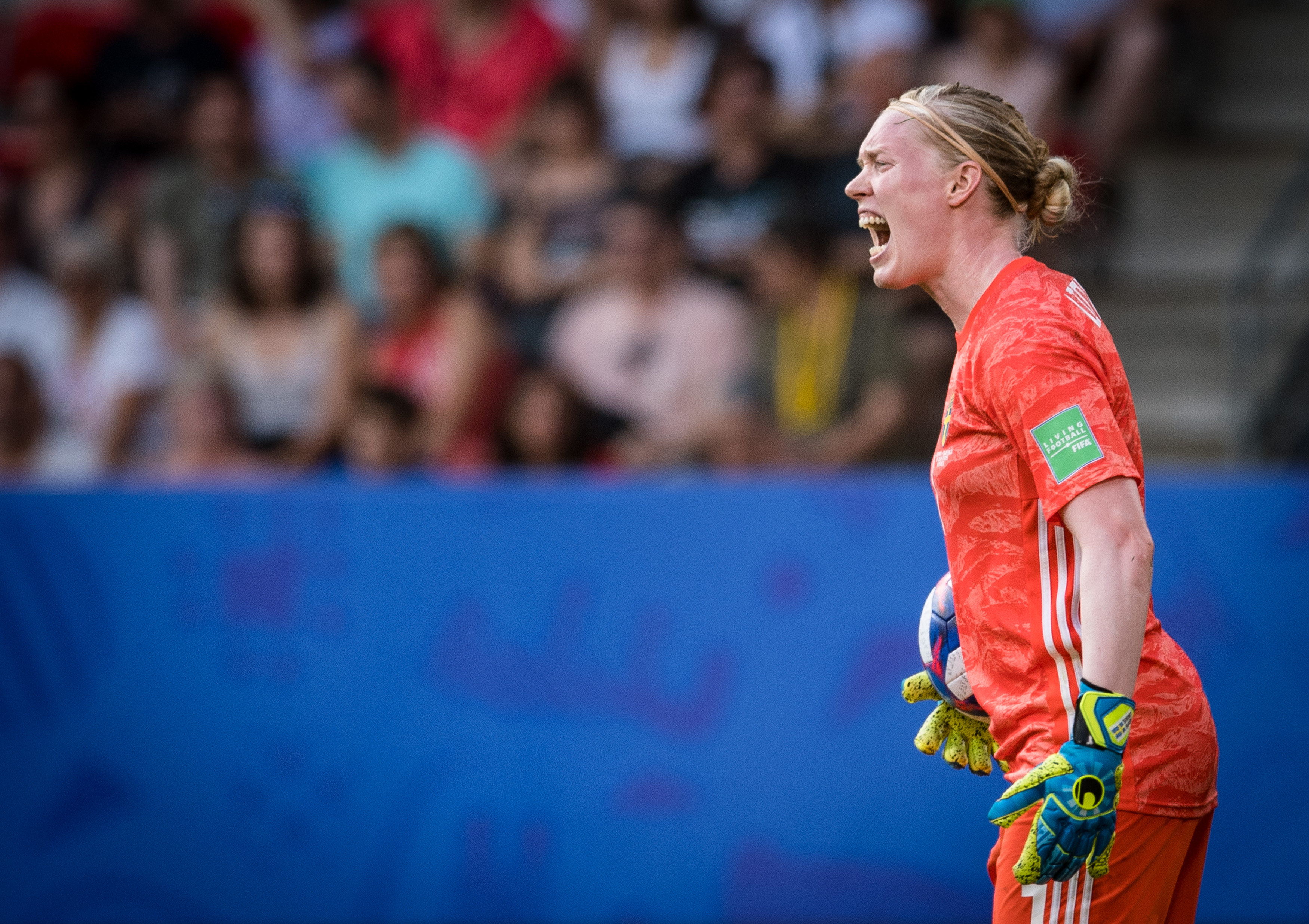 星空体育平台-瑞典女足遭遇惨败，小组垫底被淘汰