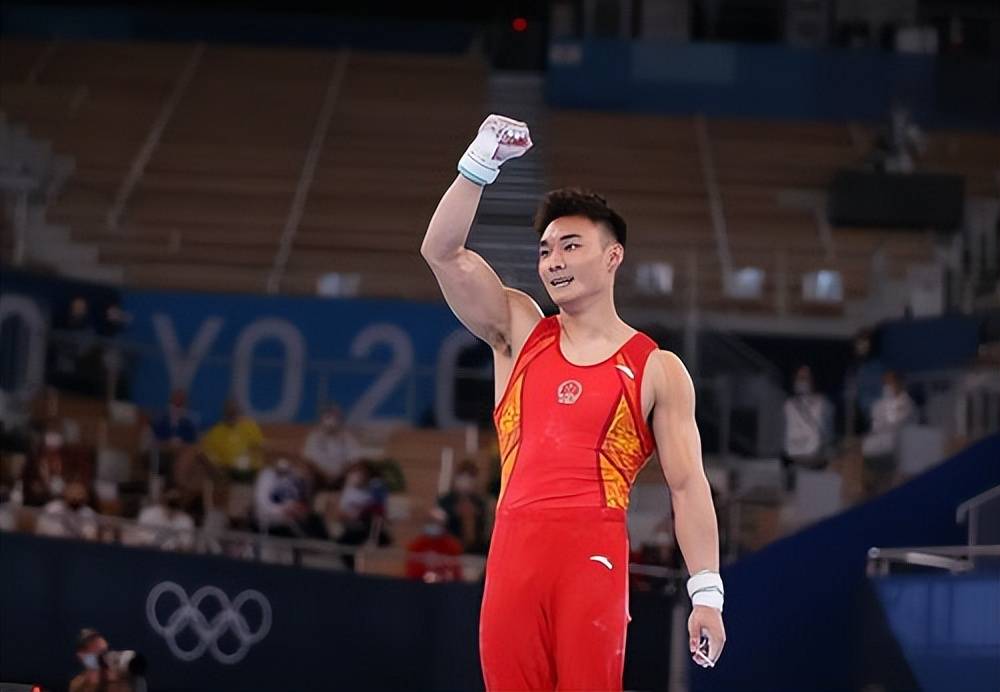 球员奋勇拼搏,精湛技艺在比赛中得以体现 球员奋勇拼搏,精湛技艺在比赛中得以体现