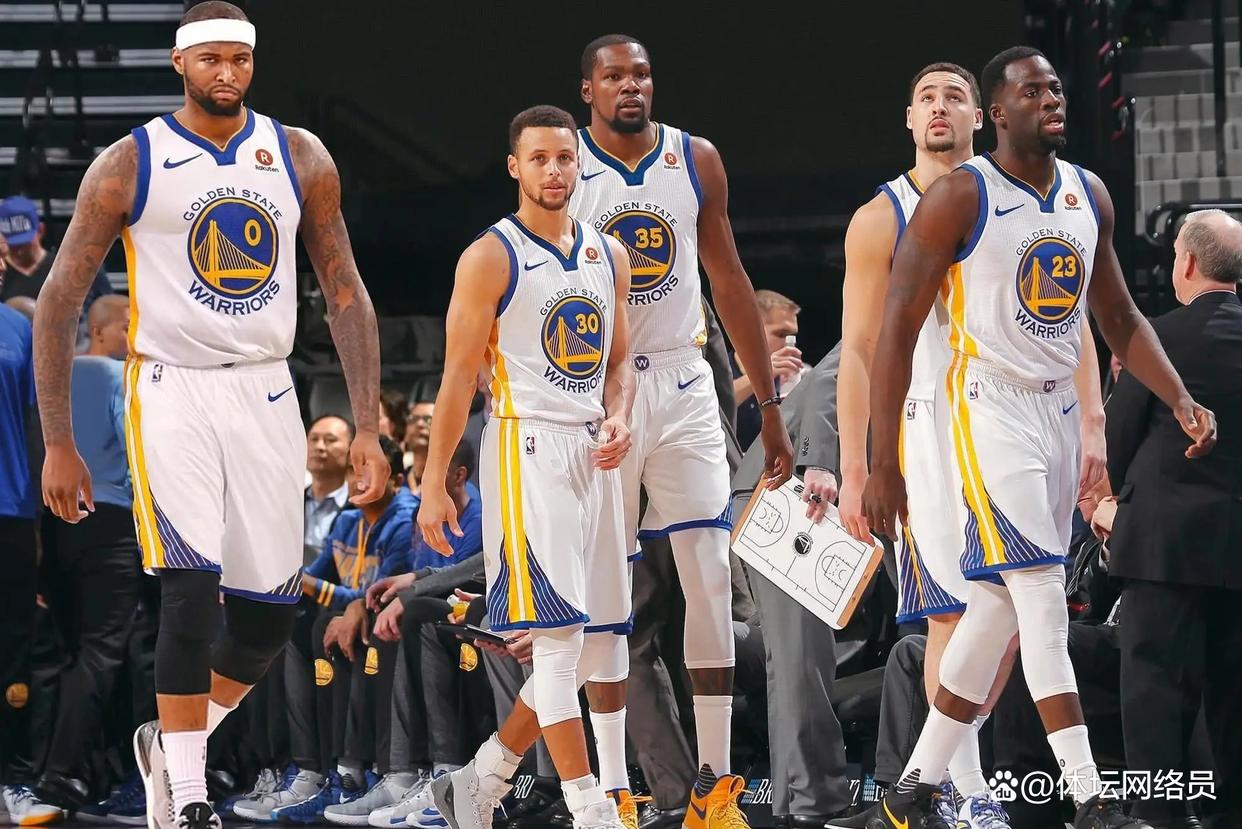 勇士核心表现出色,领衔全明星阵容 勇士核心表现出色,领衔全明星阵容