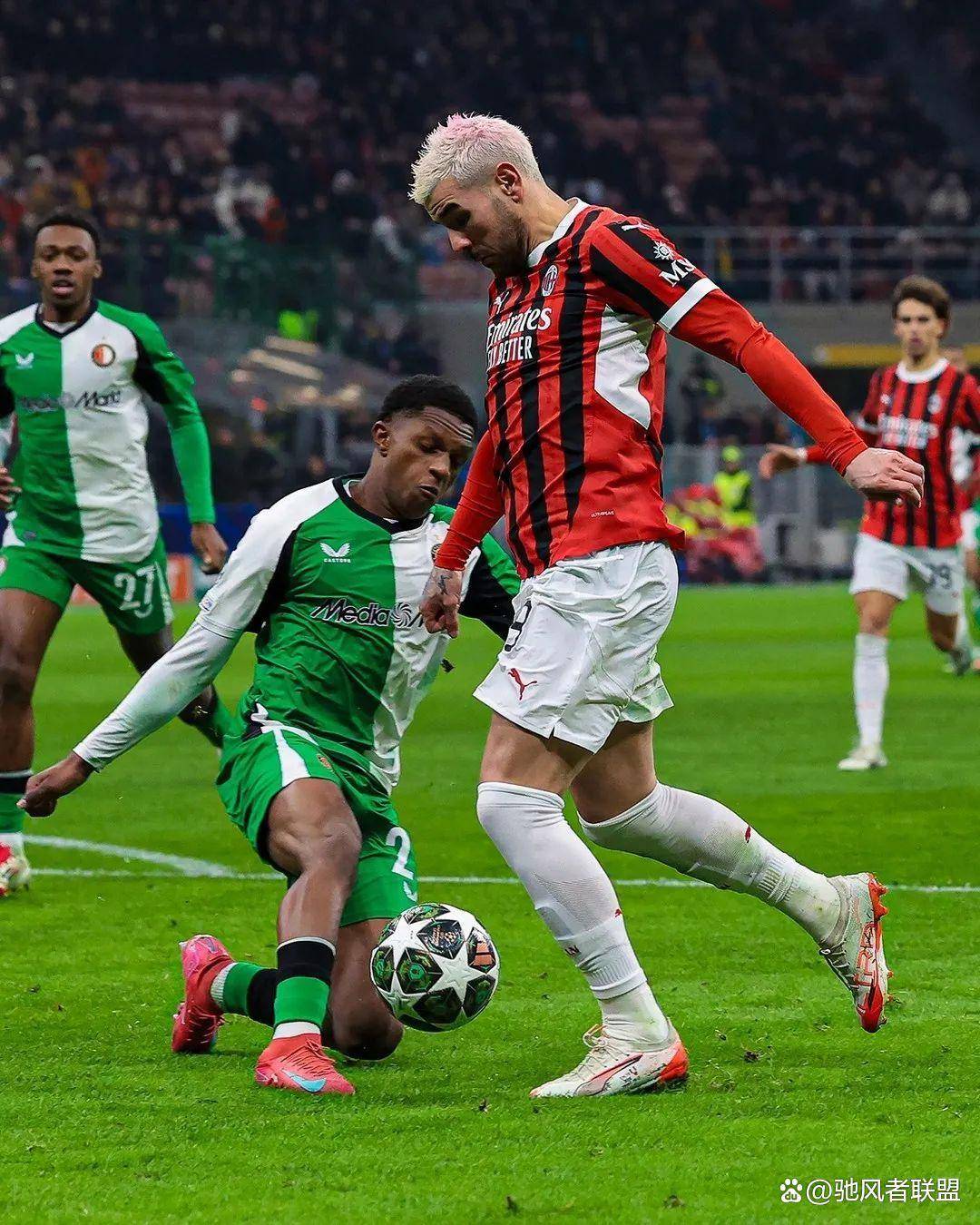 AC米兰遭遇惨败,主帅面临球队严峻考验 AC米兰遭遇惨败,主帅面临球队严峻考验