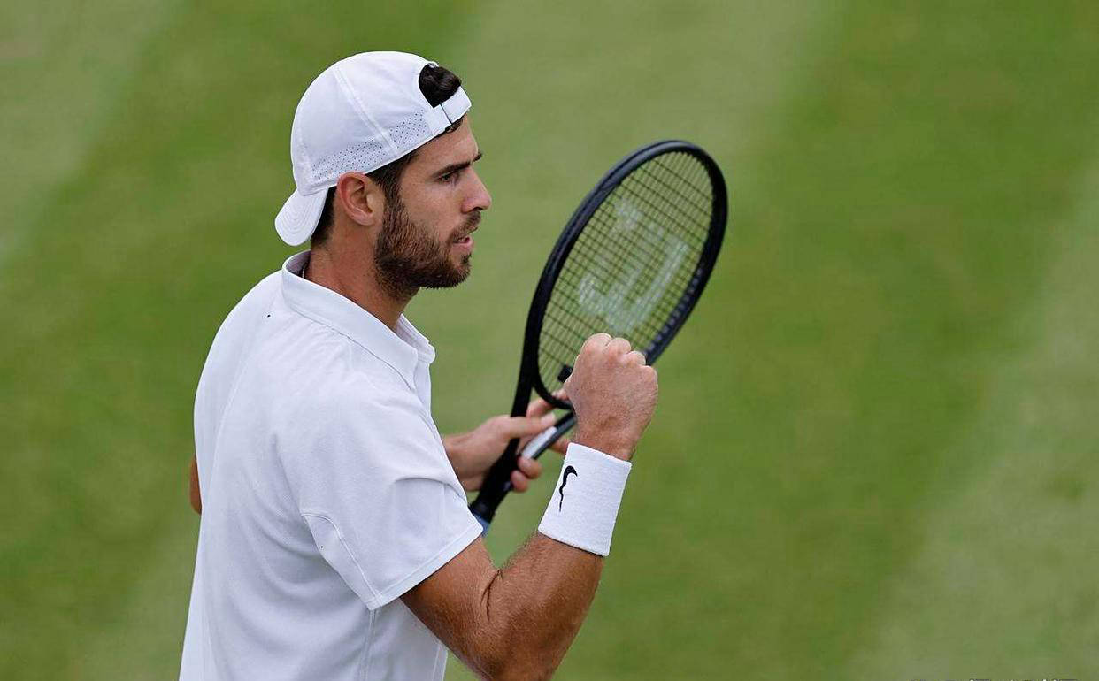 拔得头筹!运动员取得领先优势 拔得头筹!运动员取得领先优势