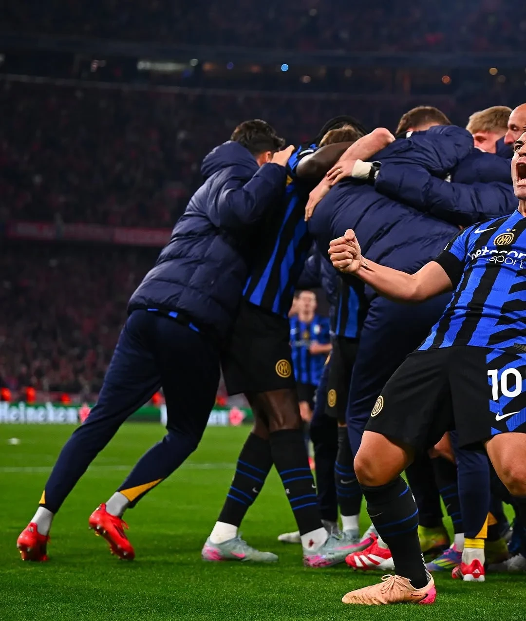 拜仁慕尼黑客场告捷,出线形势大为好转的简单介绍 拜仁慕尼黑客场告捷,出线形势大为好转的简单介绍