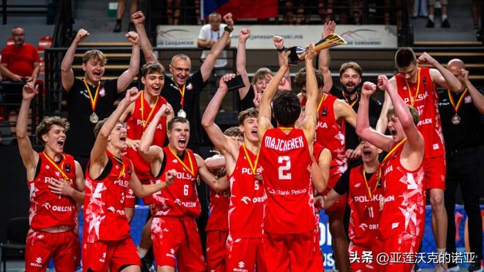 塞尔维亚胜乌克兰,争夺世界杯参赛资格 塞尔维亚胜乌克兰,争夺世界杯参赛资格