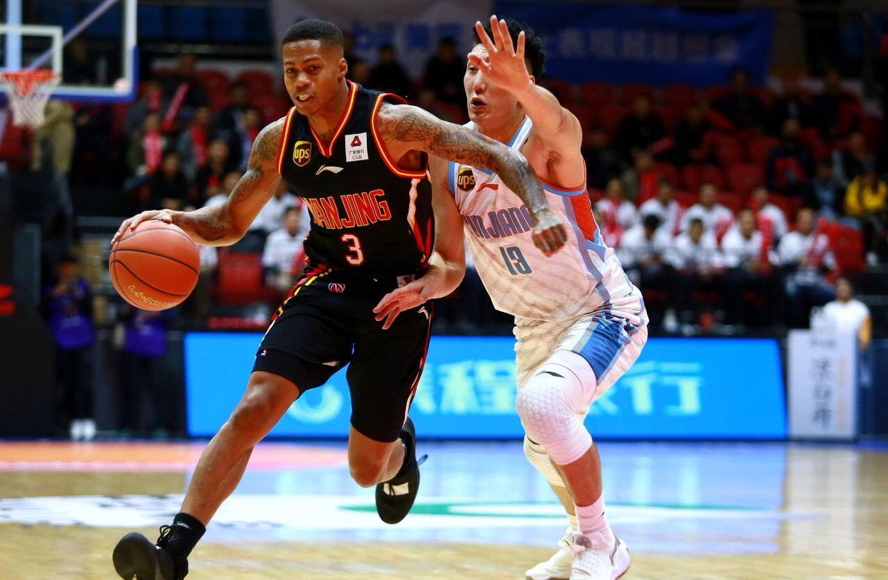 星空体育官方登录入口-关于新疆飞虎队努力追分却不幸落败的信息