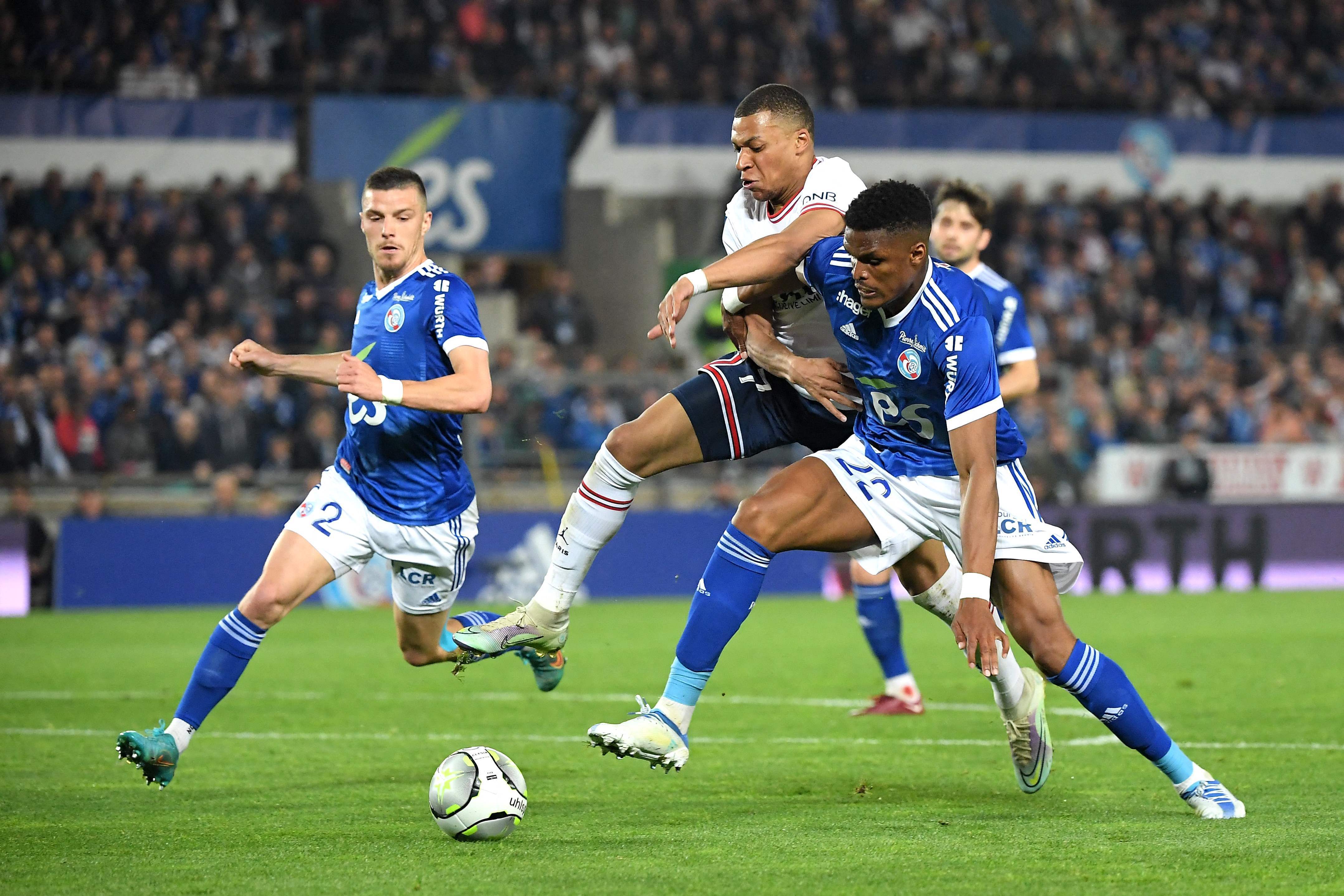 关于勒沃库森队战胜对手,零封对手取得三分的信息 关于勒沃库森队战胜对手,零封对手取得三分的信息