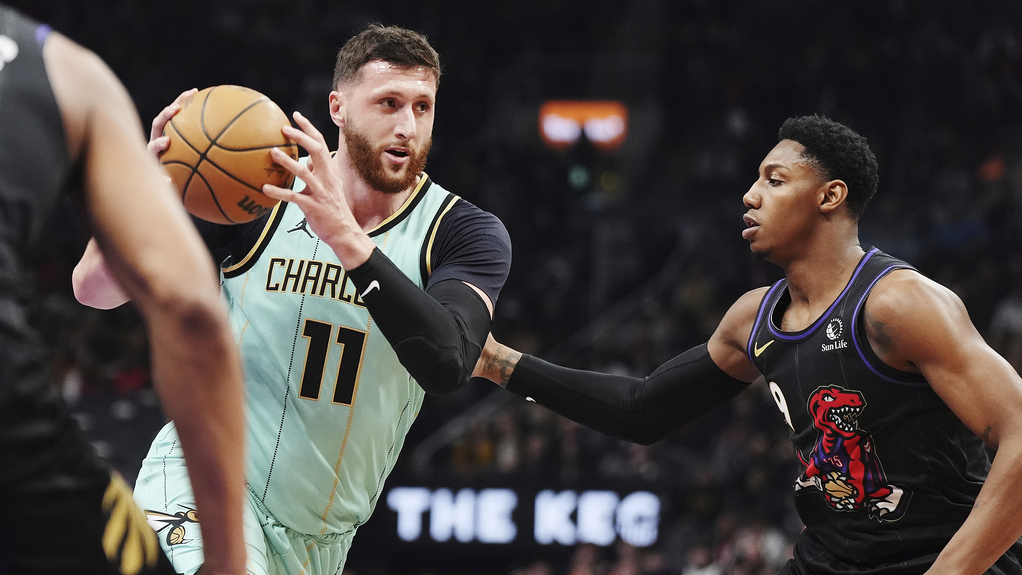 猛龙击败骑士,结束两连败 猛龙击败骑士,结束两连败