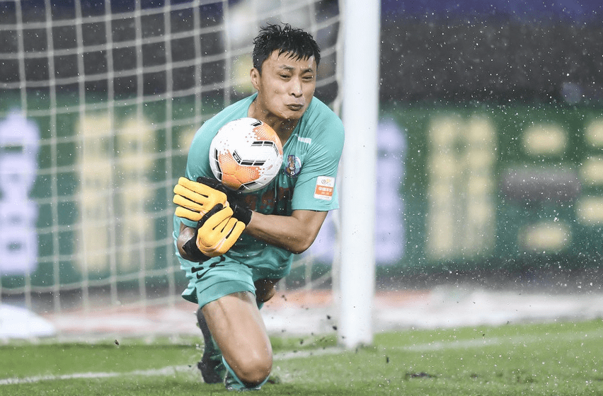 暴龙不敌篮网,球员努力拼搏 暴龙不敌篮网,球员努力拼搏