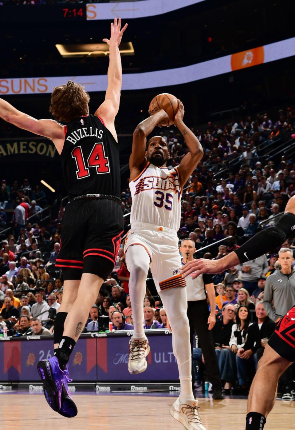 星空体育在线登录-包含篮网狂胜公牛，布朗连续砍下30+带队取胜的词条